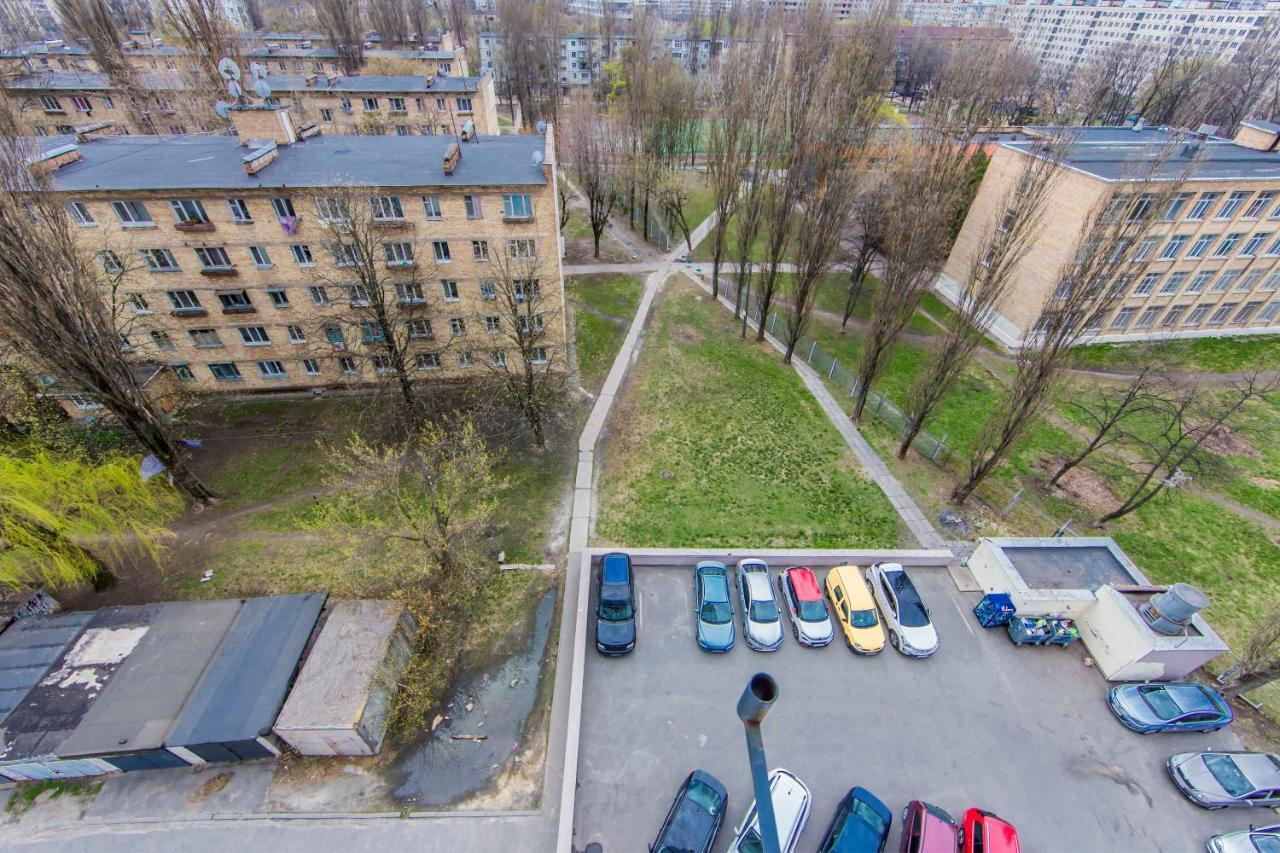 Просторная Однокомнатная Квартира Возле Скоростного Трамвая Kiev Extérieur photo